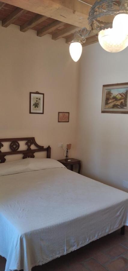 Agriturismo Podere Gianmaria Кастильончелло Экстерьер фото