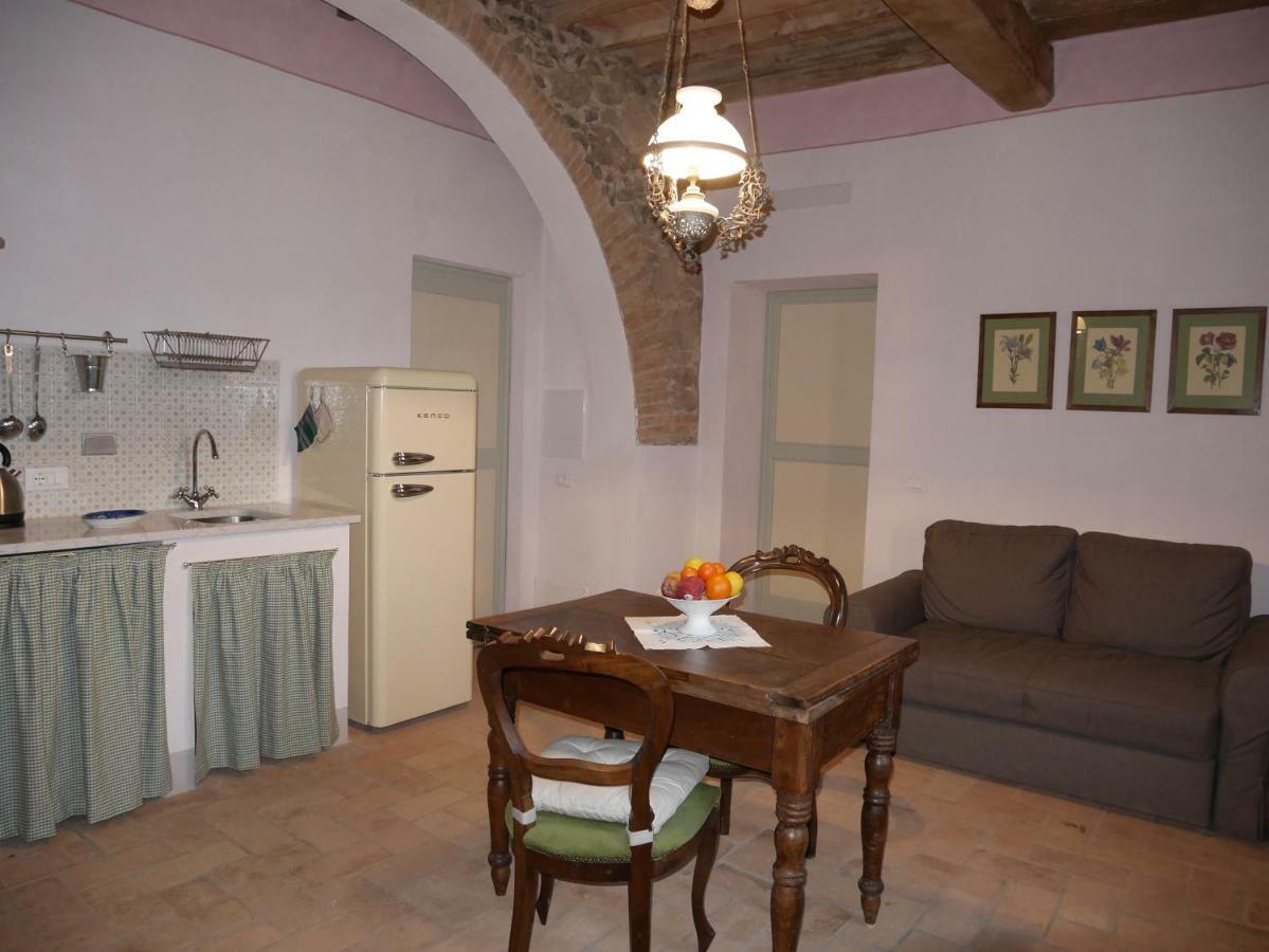 Agriturismo Podere Gianmaria Кастильончелло Экстерьер фото