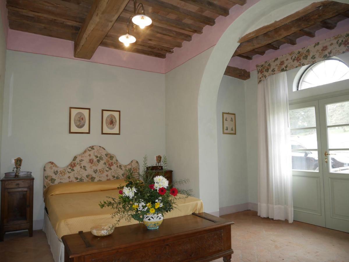 Agriturismo Podere Gianmaria Кастильончелло Экстерьер фото