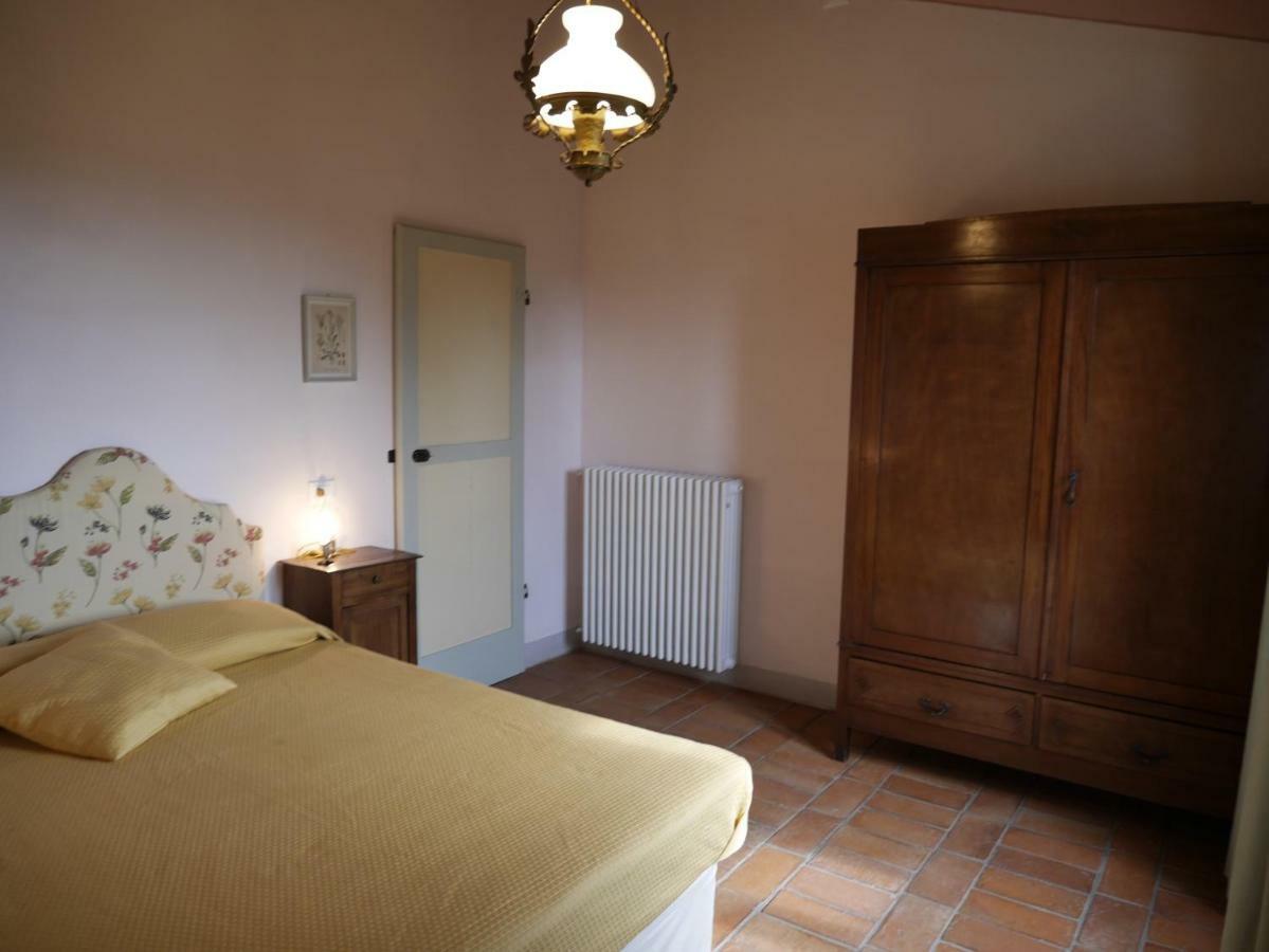 Agriturismo Podere Gianmaria Кастильончелло Экстерьер фото