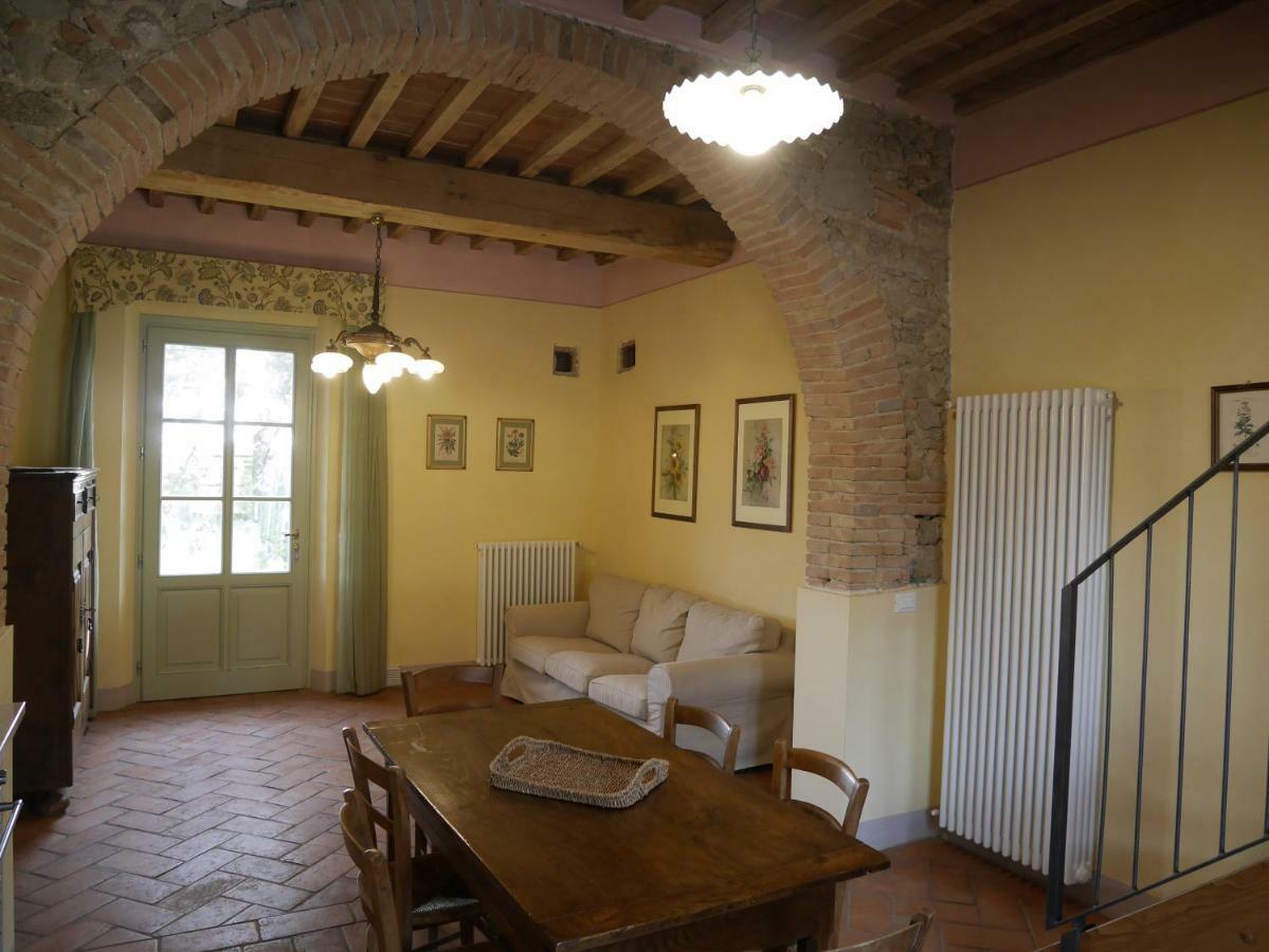 Agriturismo Podere Gianmaria Кастильончелло Экстерьер фото
